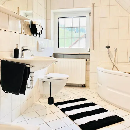 Reet Am Rhein-heuboden, Eroeffnungsangebot بوبارد